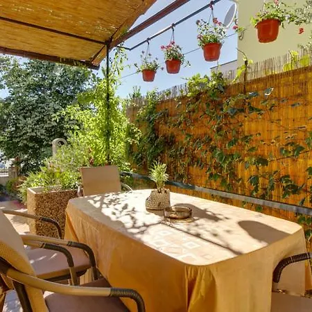 Oleander Apartman Mali Lošinj