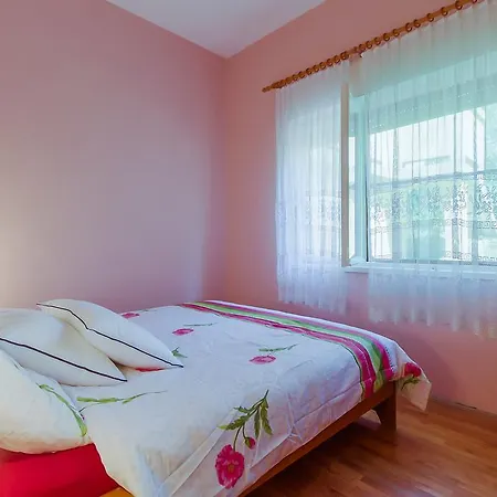 Oleander - Near & Old Town With Parking *