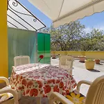 Appartement Apartments Oleander - Near Beach & Old Town With Parking