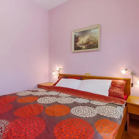 Oleander - Near & Old Town With Parking *
